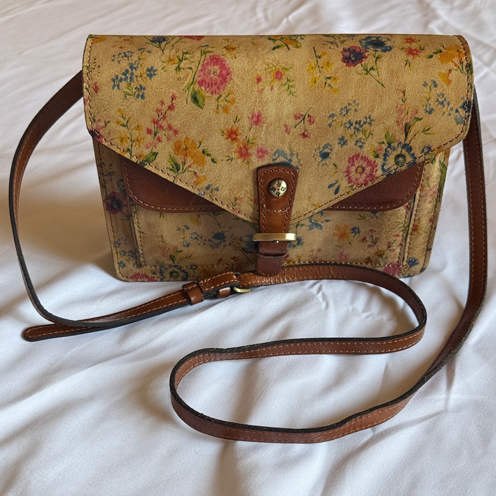 Patricia Nash Cassano Aegean Blooms Crossbody Bag! Excellent Condition!